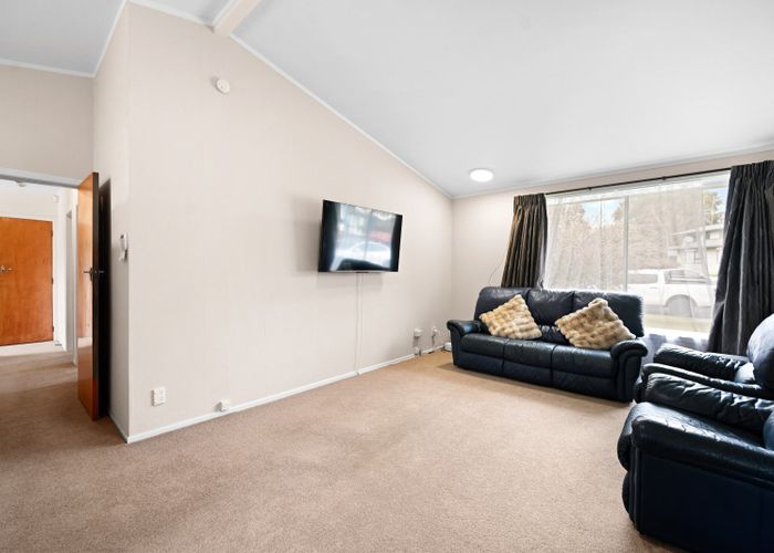  at 10 Hibiscus Avenue, Hamilton Lake, Hamilton, Waikato