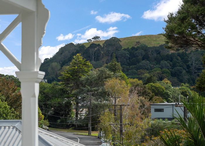  at 33 Windmill Road, Mount Eden, Auckland