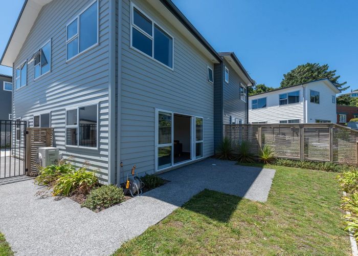  at 2/20 Glanmire Road, Newlands, Wellington, Wellington