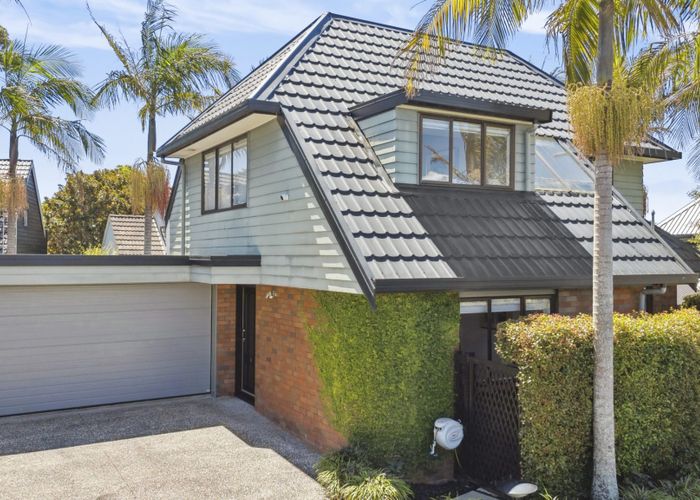  at 4/18 Nolan Road, Greenlane, Auckland