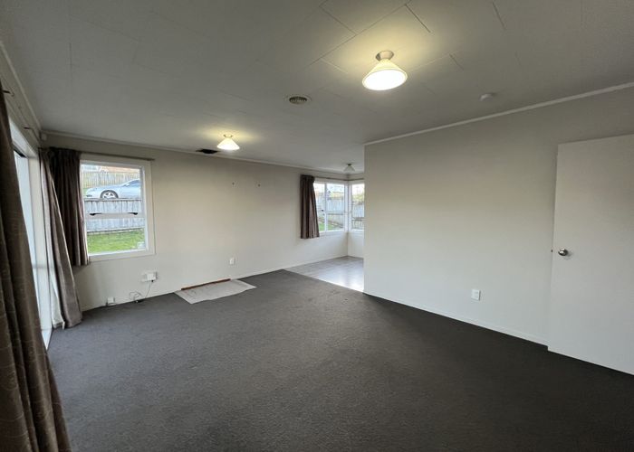  at 230 Triangle Rd, Massey, Waitakere City, Auckland