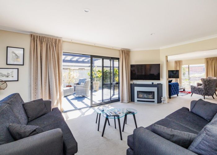  at 2 Buttonwood Court, Milson, Palmerston North