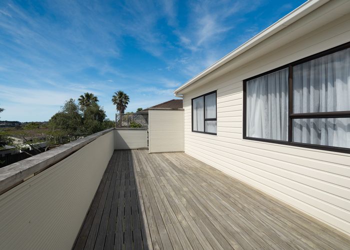 at 10 Merida Place, Unsworth Heights, Auckland