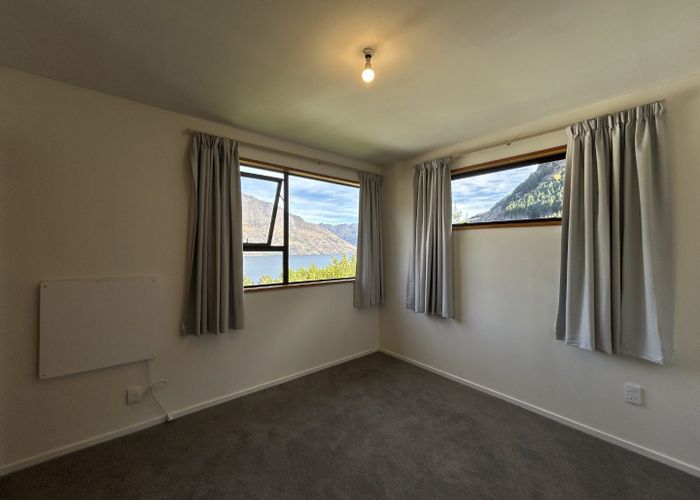  at 10B Wye Place, Fernhill, Queenstown-Lakes, Otago