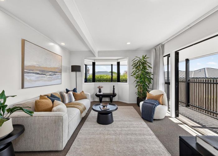  at 2/10 Sylvan Park Avenue, Milford, Auckland