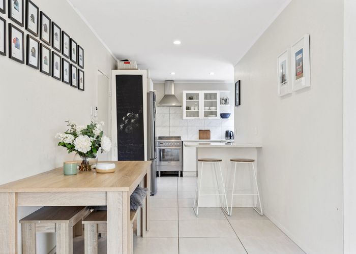  at 2/38 Abercrombie Street, Howick, Auckland