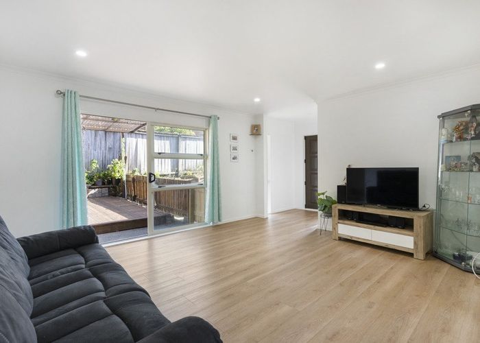  at 116 Oakdale Road, Mount Roskill, Auckland City, Auckland