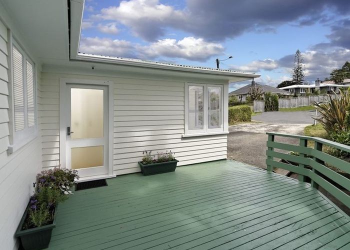  at 12 Surat Place, Glen Eden, Waitakere City, Auckland