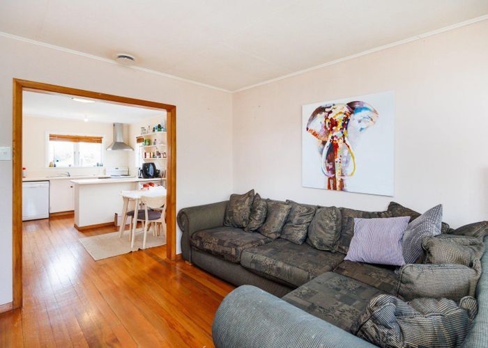  at 8 Dundas Place, Awapuni, Palmerston North