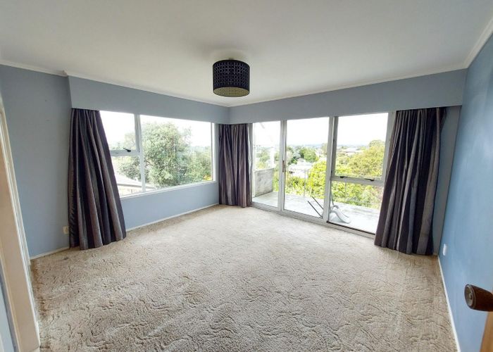  at 11 Keegan Drive, Massey, Waitakere City, Auckland