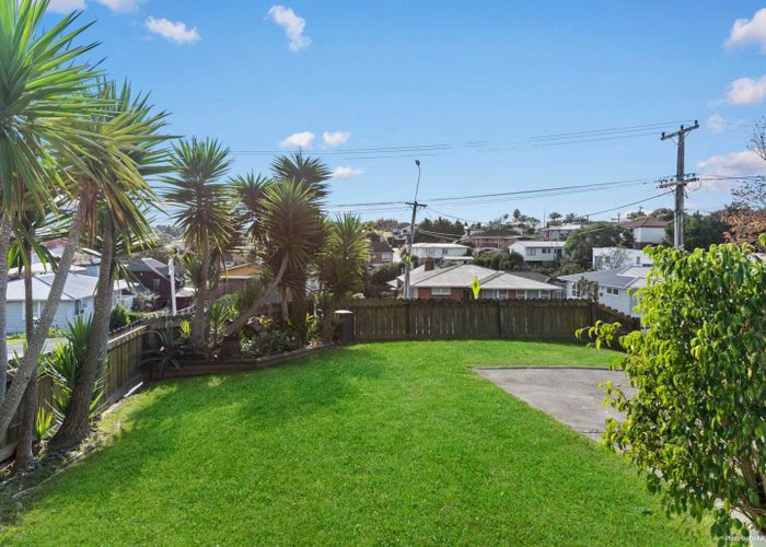  at 26 Bond Crescent, Forrest Hill, Auckland