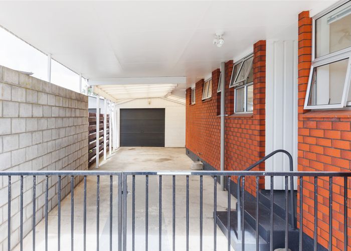  at 20 Westhaven Grove, Takaro, Palmerston North