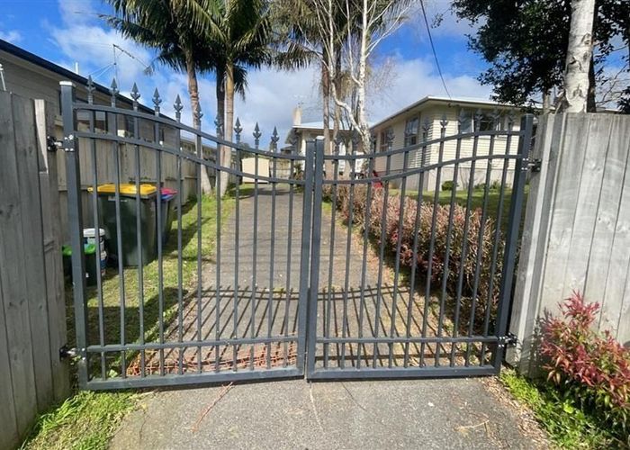  at 39 Vera Road, Te Atatu South, Waitakere City, Auckland