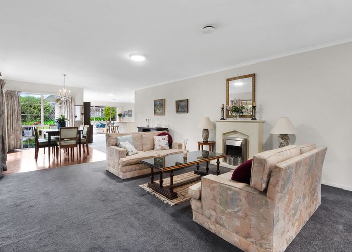  at 25 John Lister Close, Golflands, Auckland