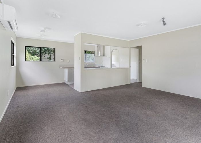 at 14 Manor Place, Bader, Hamilton