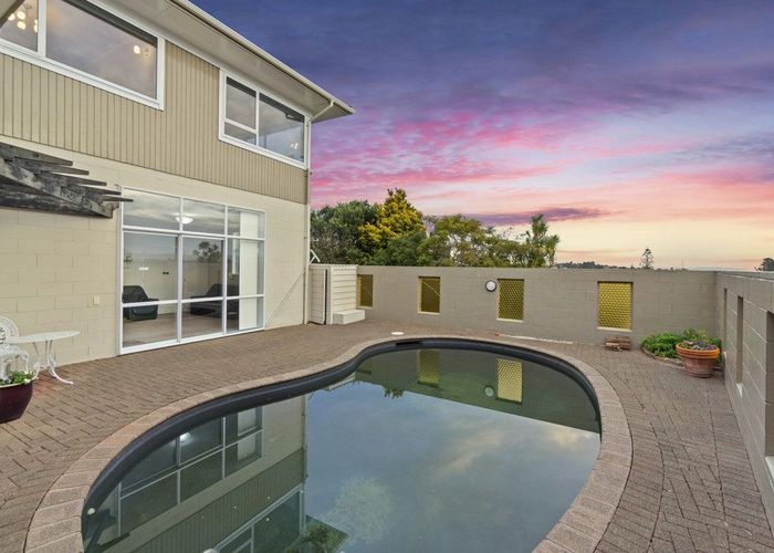  at 20 Katavich Place, Mount Roskill, Auckland