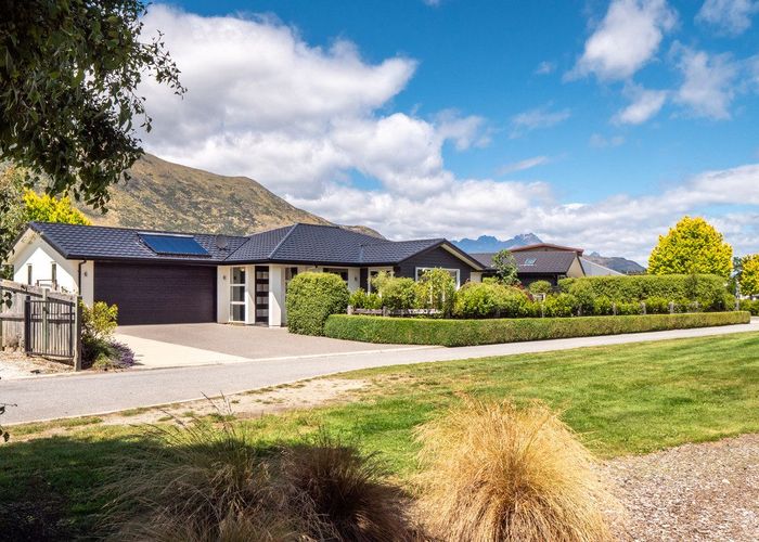  at 10 Coburn Place, Lake Hayes Estate, Queenstown-Lakes, Otago