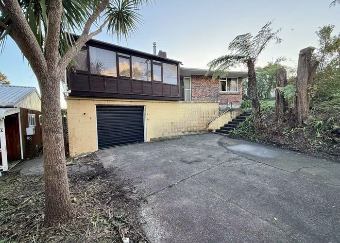  at 2 Stanley Road, Glenfield, North Shore City, Auckland