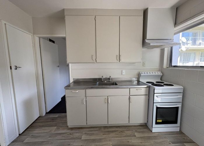  at 4/38 Wellington Street, Hamilton East, Hamilton, Waikato