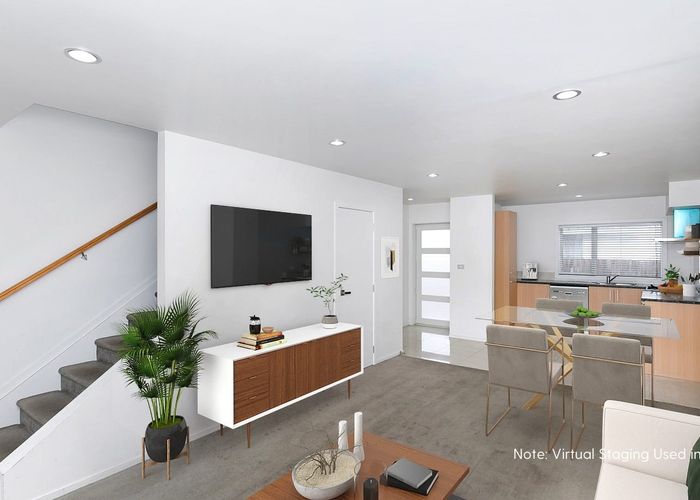 at 2/61 York Street, Hamilton East, Hamilton