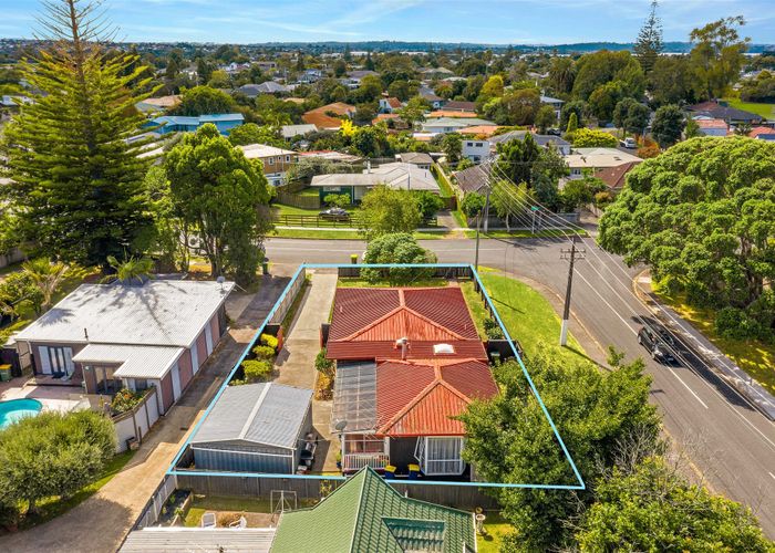  at 42 Yeovil Road, Te Atatu Peninsula, Auckland