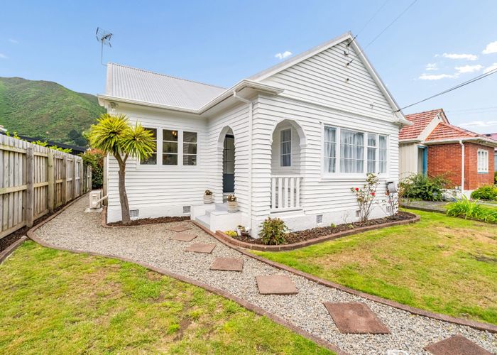  at 16 Bell Road, Waiwhetu, Lower Hutt
