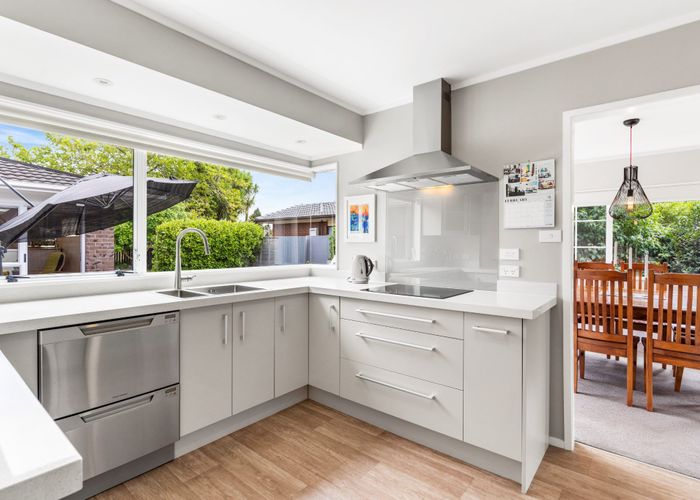  at 17 Evanda Crescent, Conifer Grove, Takanini