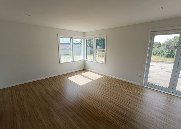  at 8 Lyall Place, Bryndwr, Christchurch