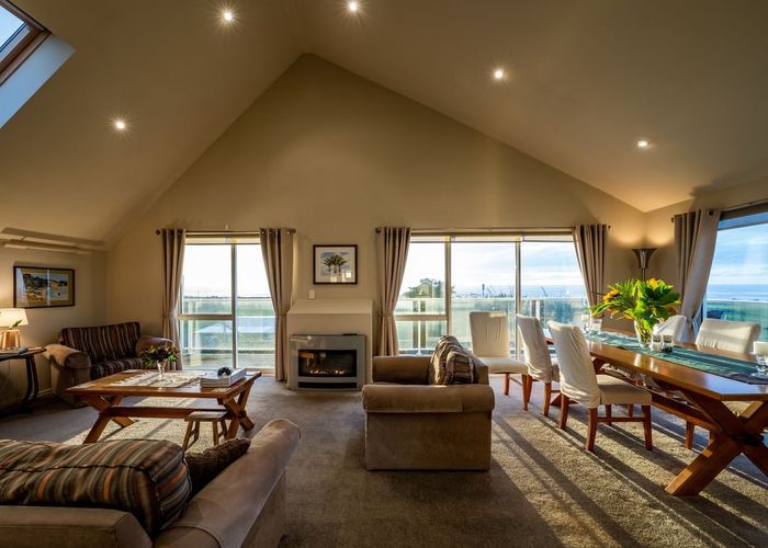  at 33 Beach Street, Hokitika