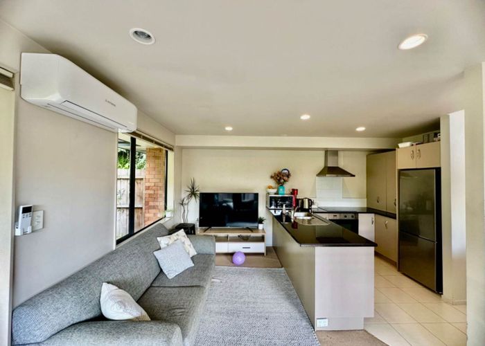  at 5A Thomas Hamer Place, Greenhithe, North Shore City, Auckland