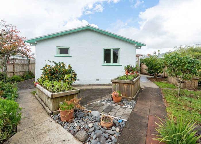  at 4B Park Terrace, Hamilton Central, Hamilton