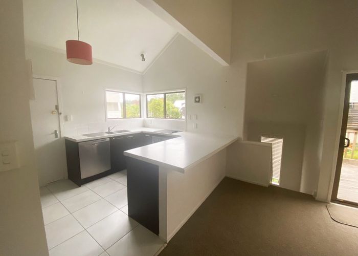  at 88 Beach Road, Castor Bay, North Shore City, Auckland
