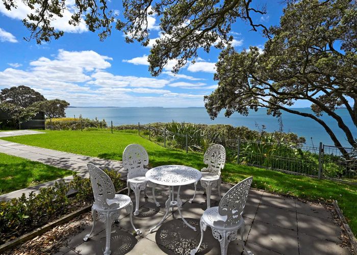  at 2/21 Clifton Road, Hauraki, Auckland