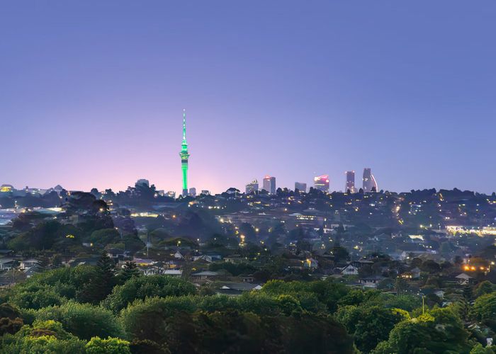  at 22 McCahill Views, Botany Downs, Manukau City, Auckland
