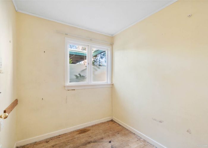  at 1/405 East Coast Road, Mairangi Bay, Auckland