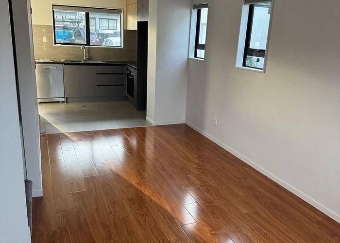  at 41 Red Arches Road, Henderson, Waitakere City, Auckland