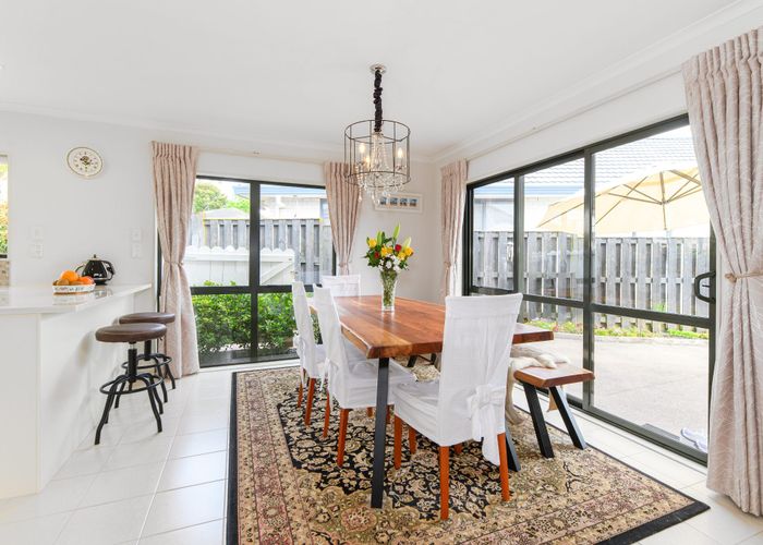  at 26 Bushlands Park Drive, Albany, Auckland