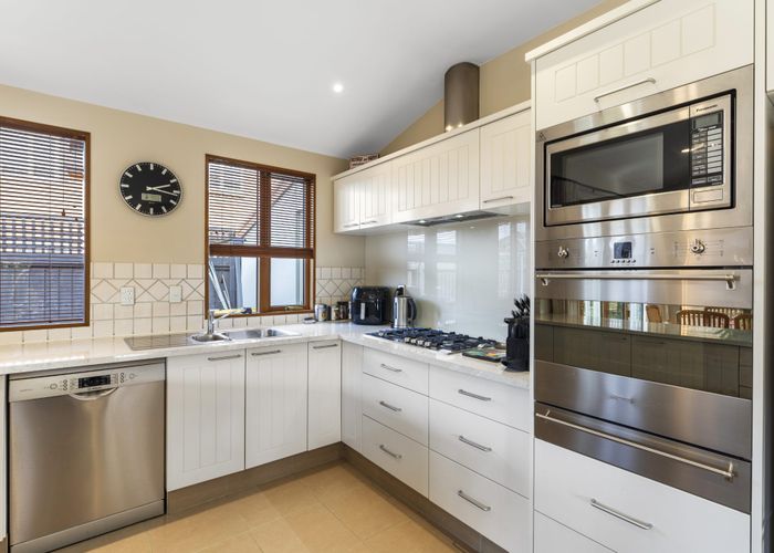 at 4 Kemp Lane, Papanui, Christchurch