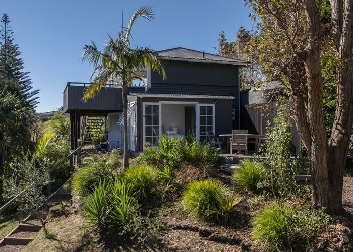  at 1 Gulf Place, Palm Beach, Waiheke Island, Auckland