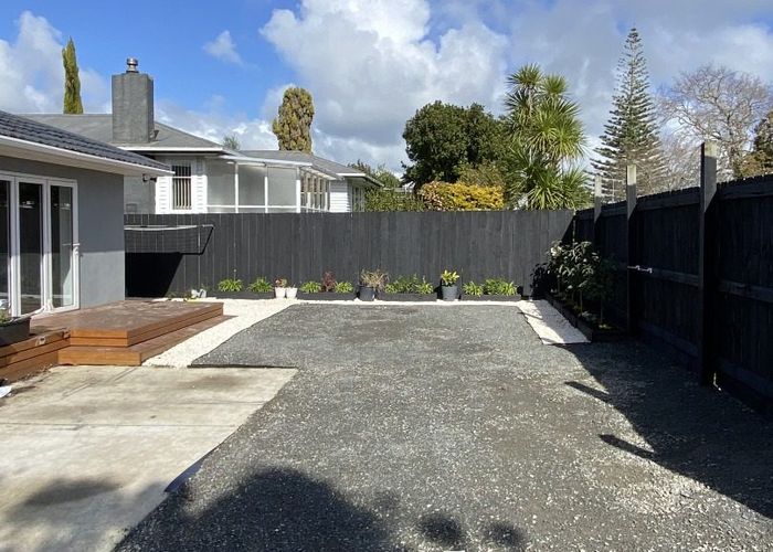  at 14 Evans Road, Weymouth, Manukau City, Auckland