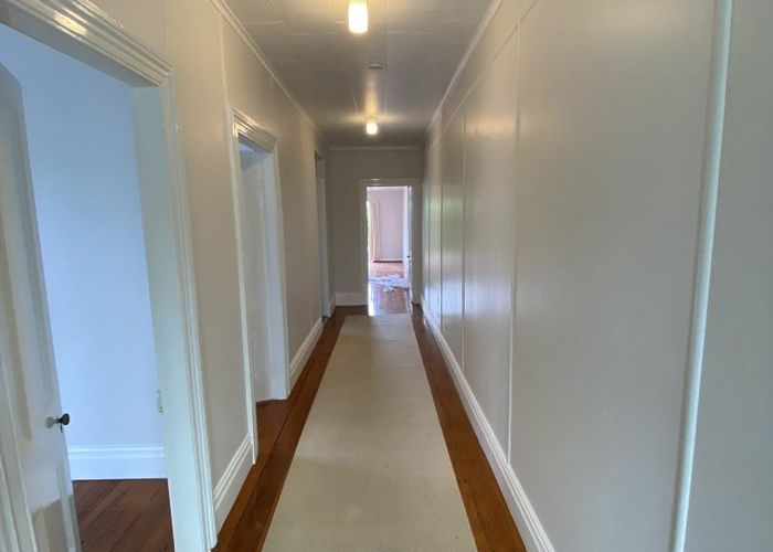  at 2/9 Essex Road, Mount Eden, Auckland City, Auckland