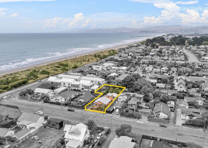  at 13 Effingham Street, North New Brighton, Christchurch