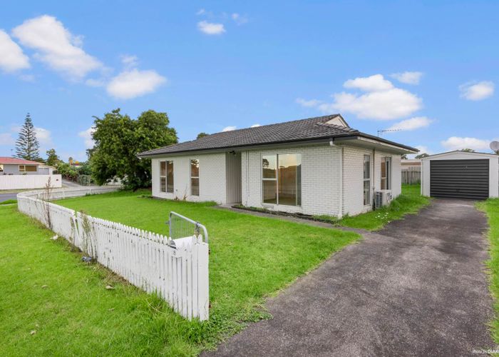  at 28 Garus Avenue, Mangere East, Auckland