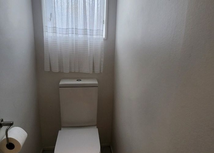  at 1/5 Myna Place, Weymouth, Manukau City, Auckland