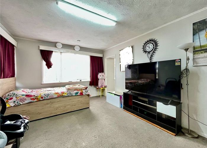  at 42 Great South Road, Papatoetoe, Manukau City, Auckland