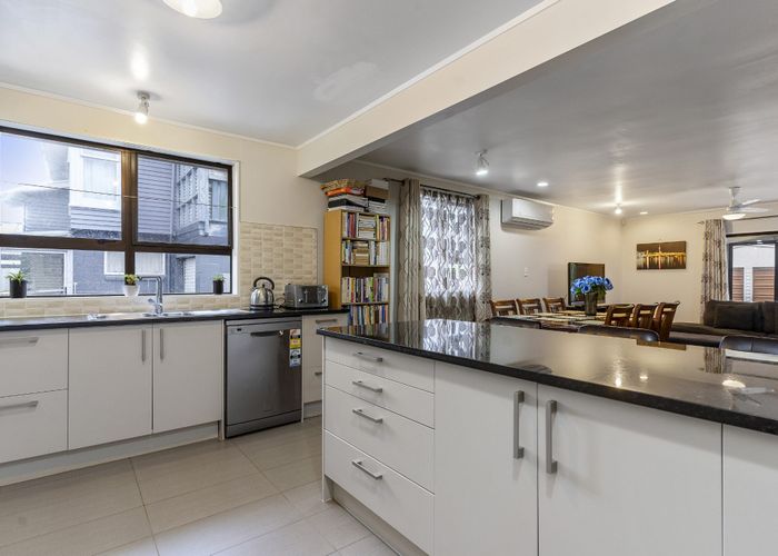  at 47 Sullivan Avenue, Mangere Bridge, Auckland