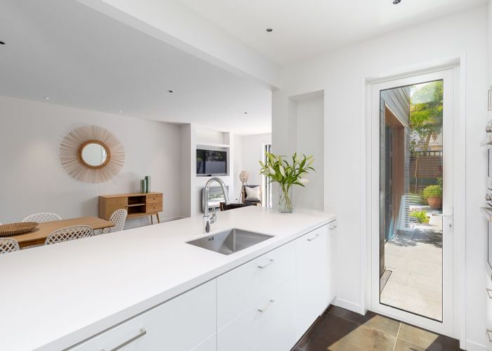  at 93 Holly Road, St. Albans, Christchurch City, Canterbury