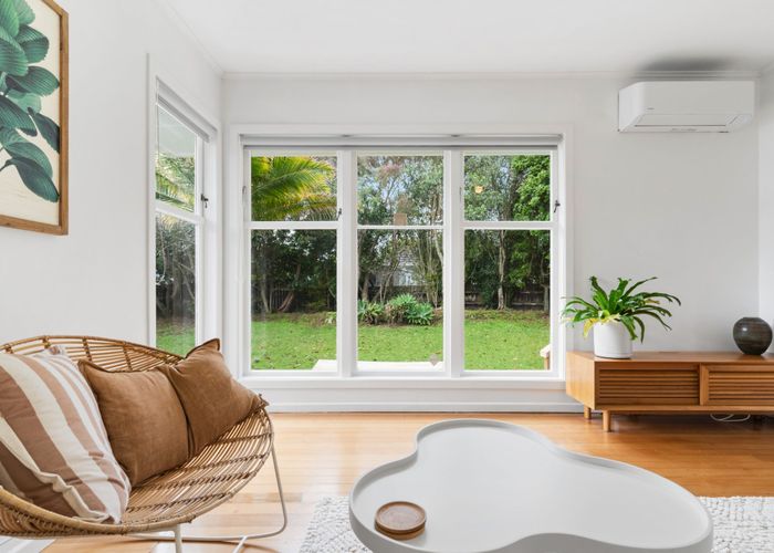  at 1 Glenford Lane, Te Atatu Peninsula, Waitakere City, Auckland