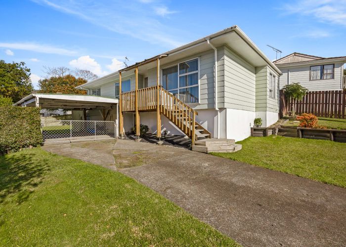  at 26 Beauchamp Drive, Massey, Waitakere City, Auckland