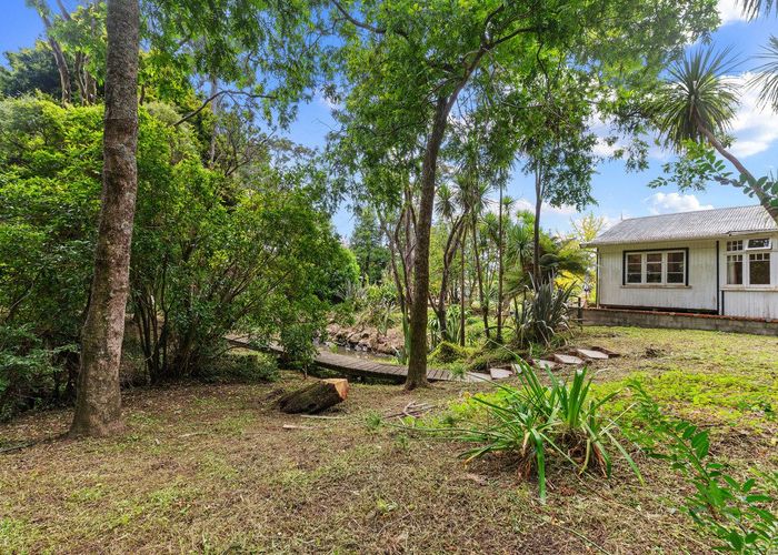  at 9 Taupaki Road, Henderson